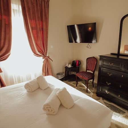 Aurora-Inn 马克里尼撒 外观 照片