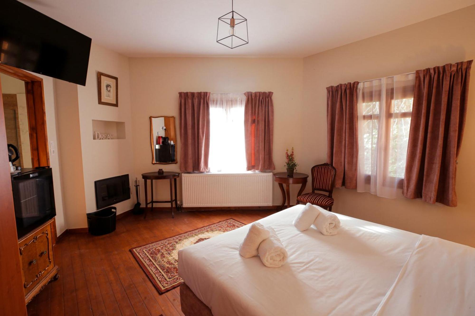 Aurora-Inn 马克里尼撒 外观 照片
